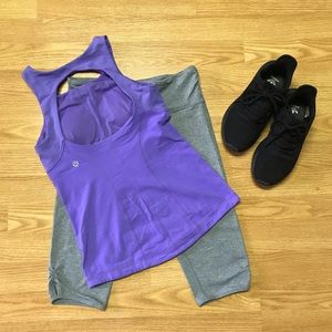 Lululemon tank in a light purple size 4
